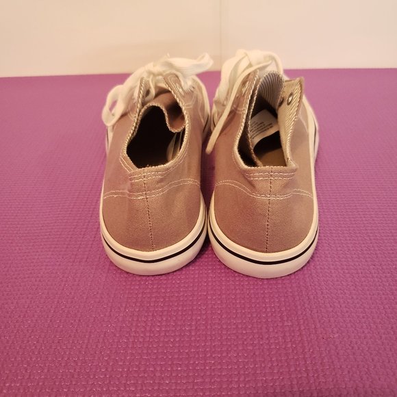 mossimo tennis shoes